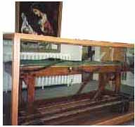 Picture of strapping bench