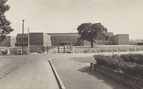 Albury Manor School