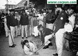 Pakistan: flogged on the ground - Click to enlarge